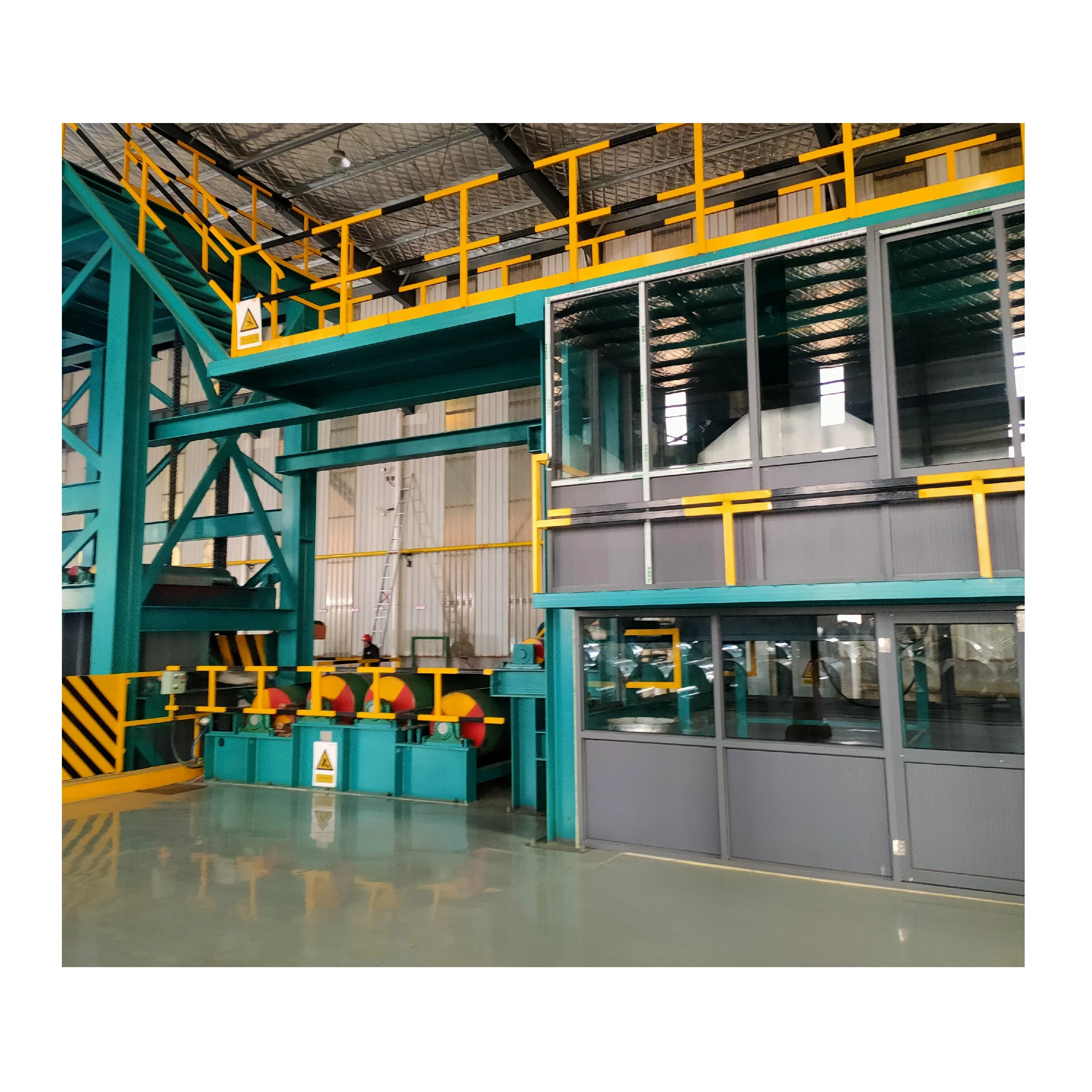 Машина для распыления краски стальная катушка производственная линия цветного