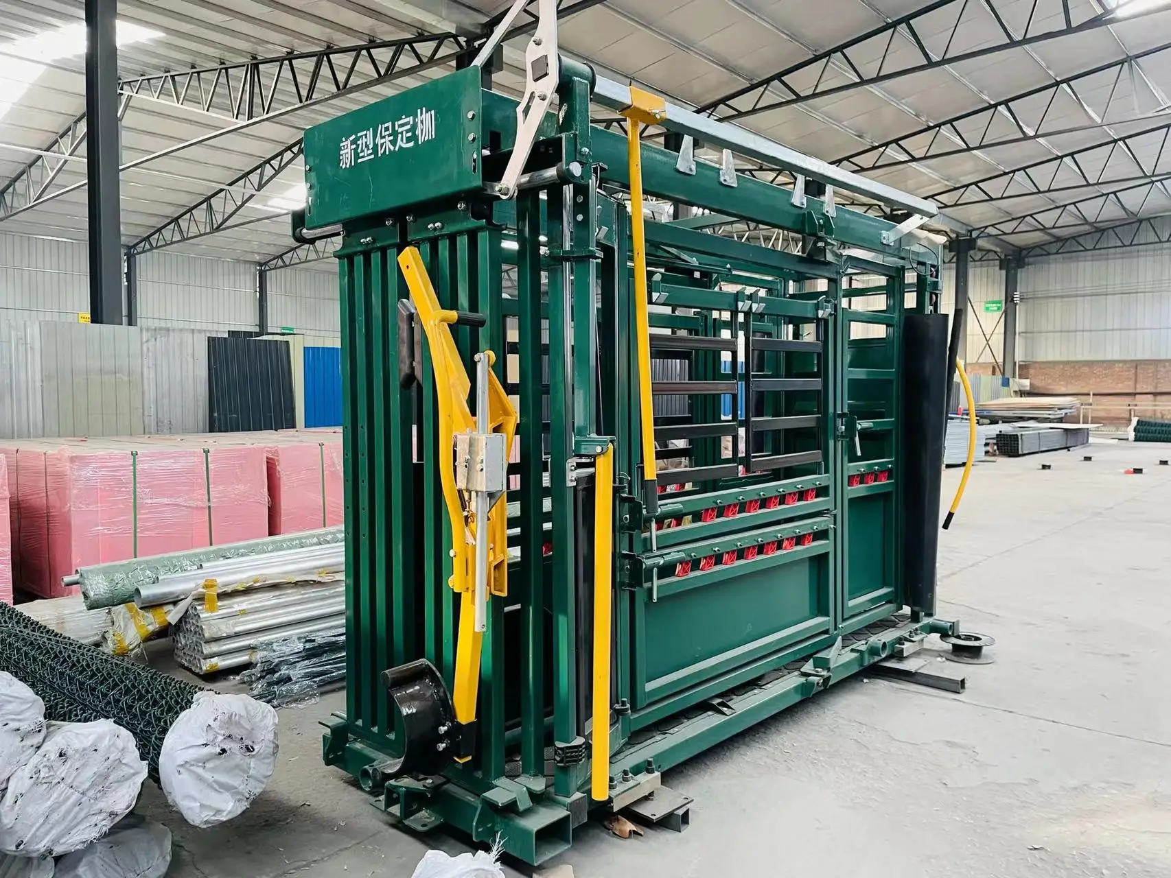 Крупного рогатого скота погрузочно-разгрузочное оборудование б/у heavy duty крупного раздавить резиновые желоб с