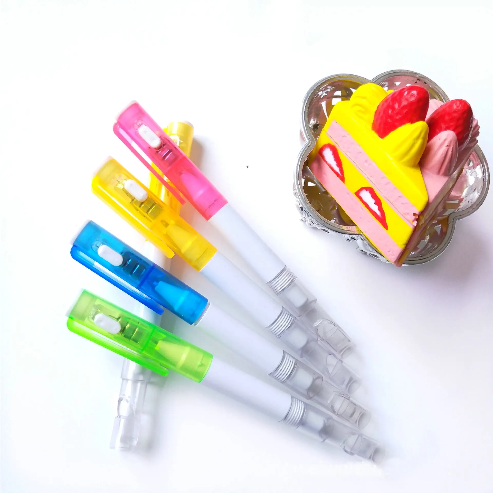 2020 Funny Plastic Disappearing Ink Pen Secret Message Check Money Kids Surprise Party Birthday Gift UV Light Whistle