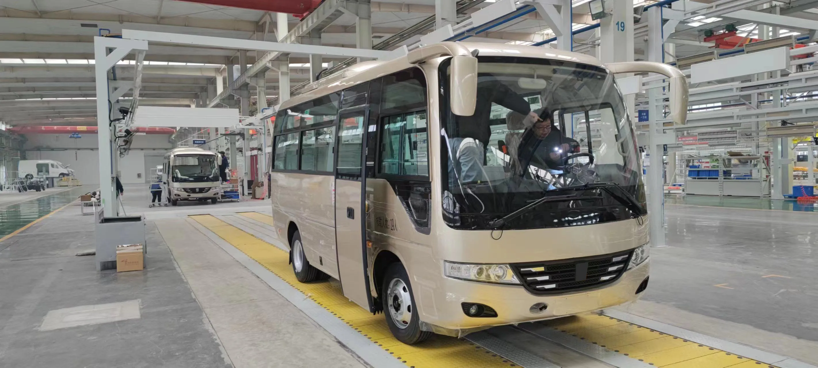 New arrival Made in china convenient transportation in rural area 19 seats 6m Shaolin Huayi mini coach bus on sale