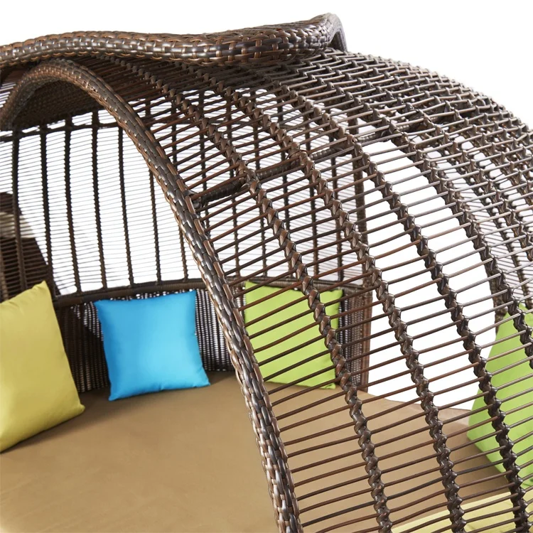 Luxury Hotel Outside Beach Wicker Sunbed Outdoor Patio Rattan Round Chaise Lounge Daybed with Canopy