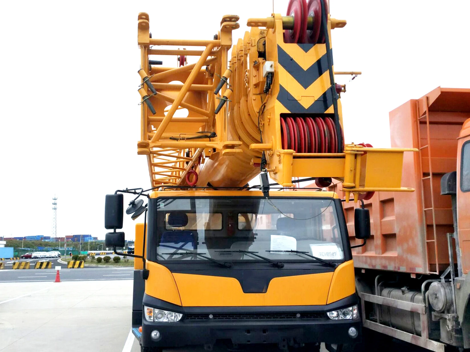 Truck Crane QY70K5D 70 TON   64.5 M  Mobile Crane Loong Boom Hot-selling Latest Model For Sale