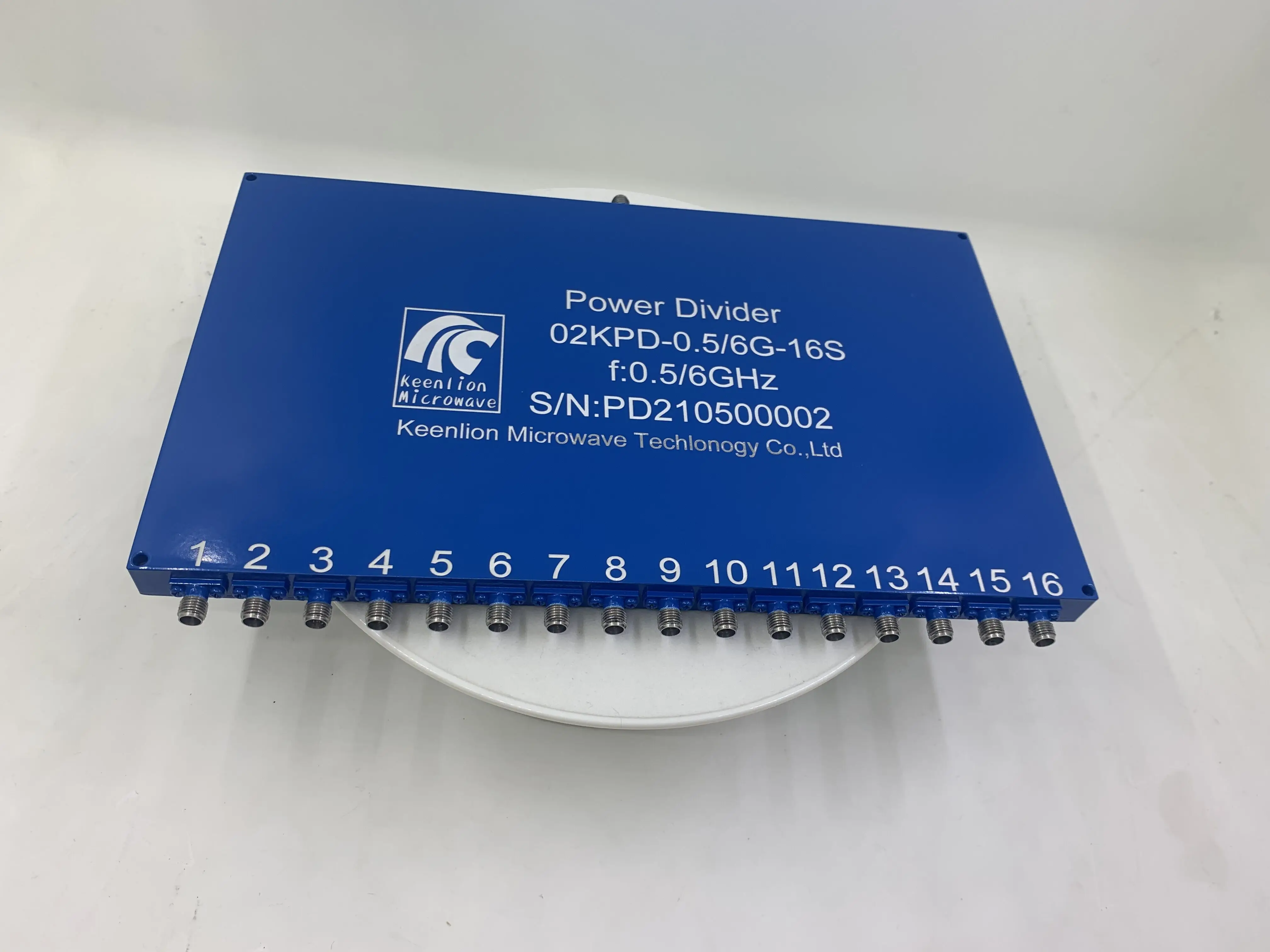 UHF 500-6000 МГц 16 способ Уилкинсон разветвитель питания или комбайнер