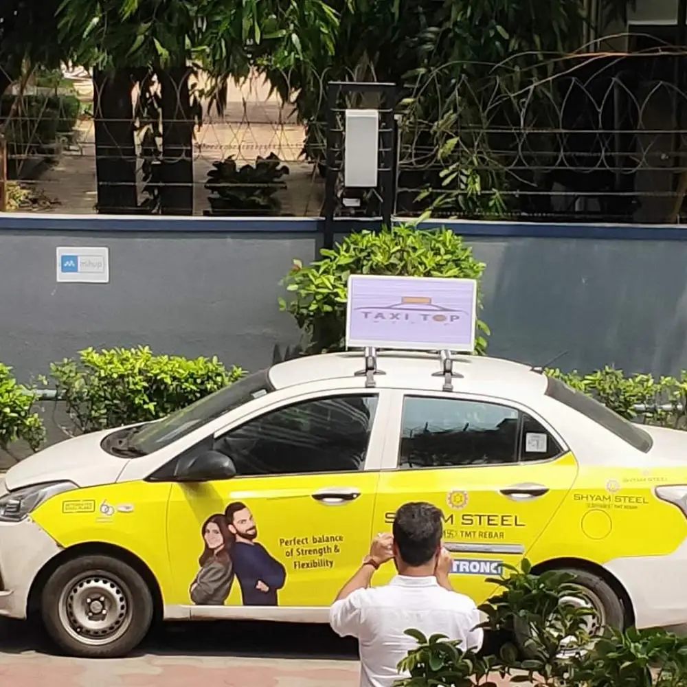 LEDbow  P5 P4 Aluminum Taxi top LED display  LED panel show video advertisement