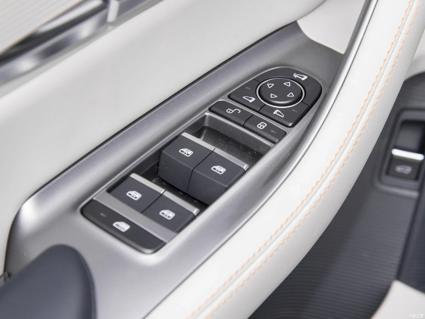 Byd 2024 Song Plus Honor Dm-I 110km Electric SUV with Byd Technology