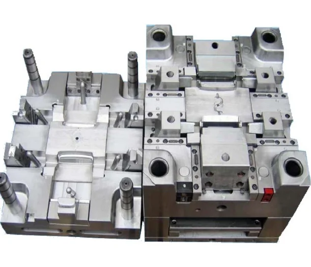 
plastic injection mold of model train 