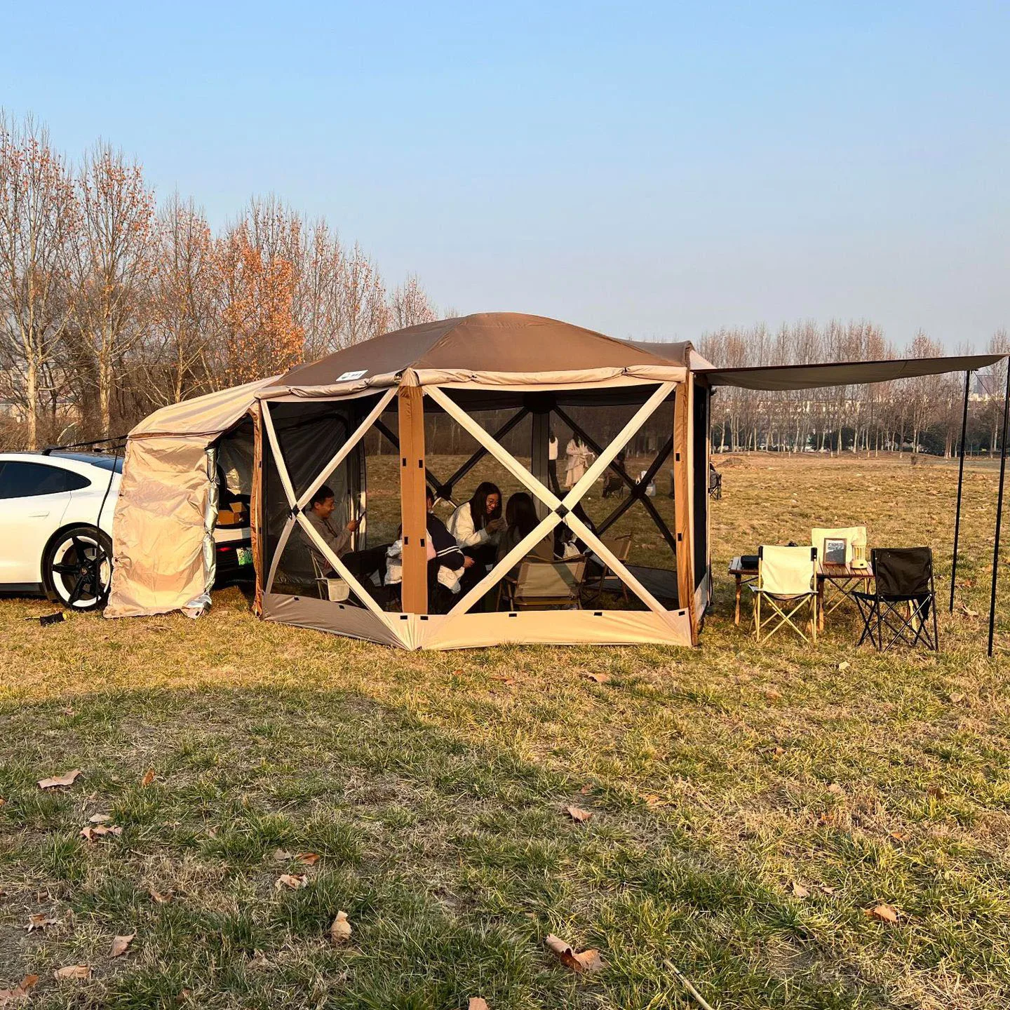 Hexagonal tent outdoor portable folding field camping equipment sunshade rain anti mosquito automatic tent