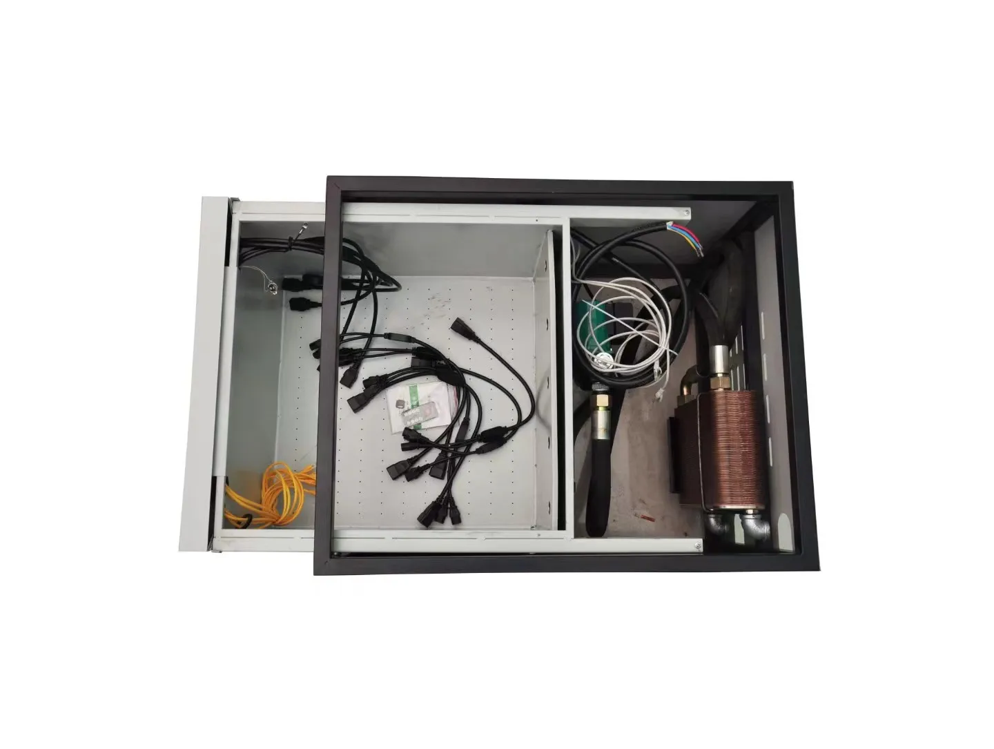 Liquid Immersion Cooling System 40KW Container for 6 machines