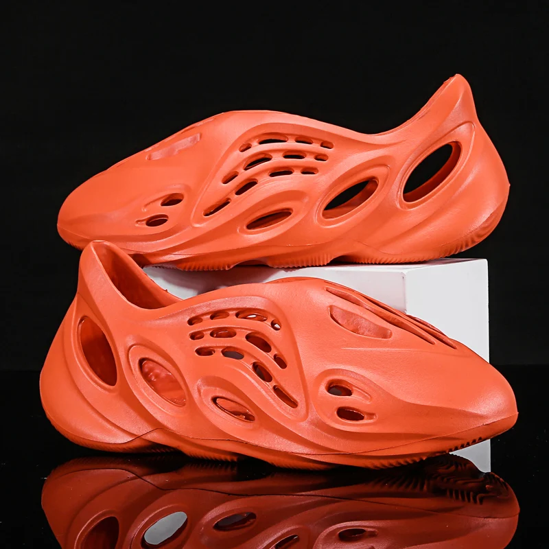 Fashion Trend Outdoor Bubble Men/Women Slides Foam Slippers Street Style Thick Sole Hole Sandals Unisex Yezzy Slides