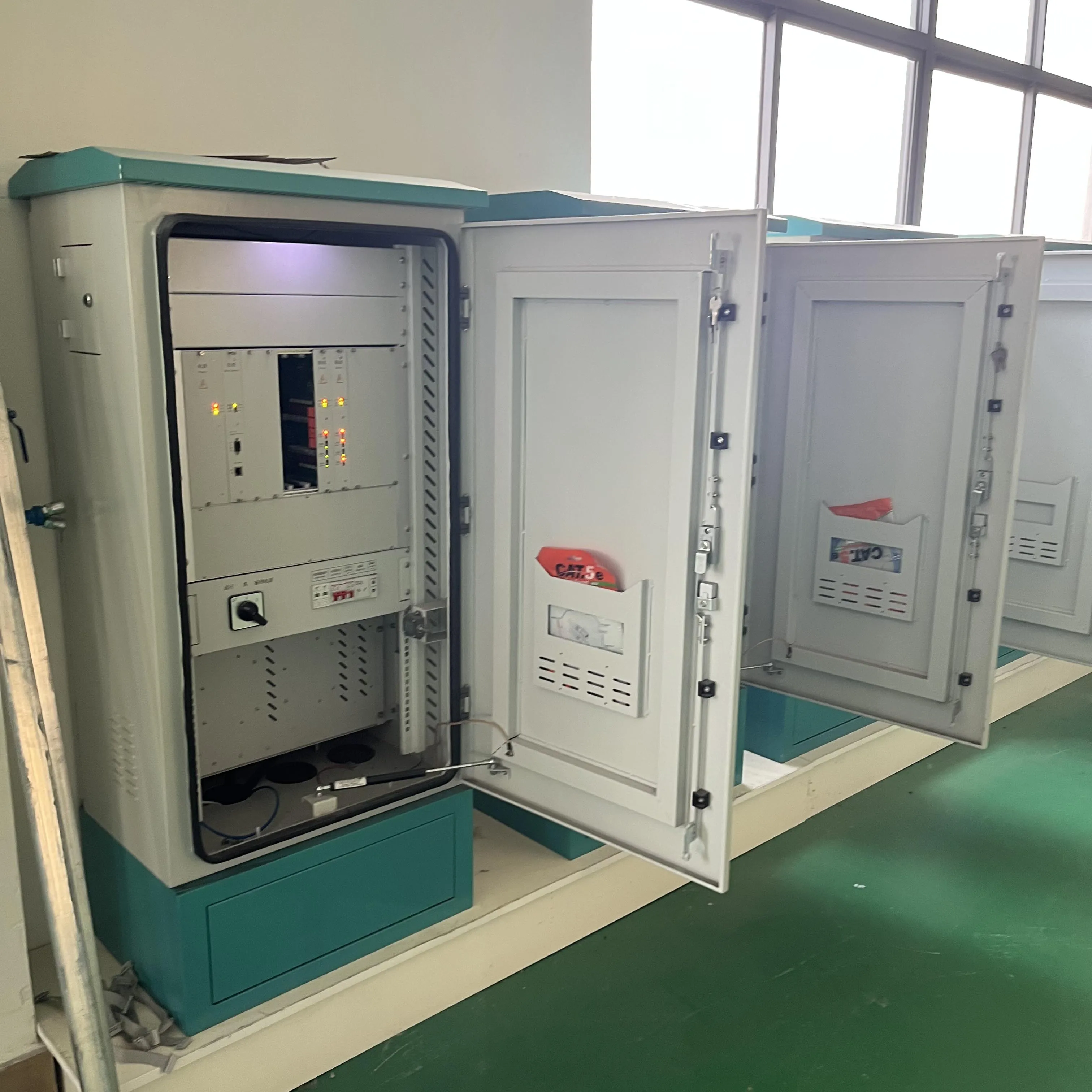 BSW Crosswalk Traffic Light Networking Wireless Smart LED Traffic Signal Controller System Manufacturer