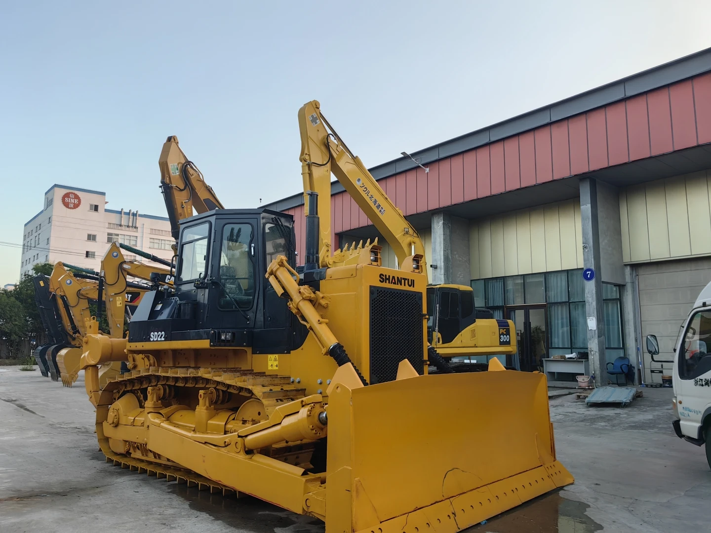 Good Quality Shantui SD22 Bulldozer Dozer Used Bulldozers SD16 SD32 Made in China