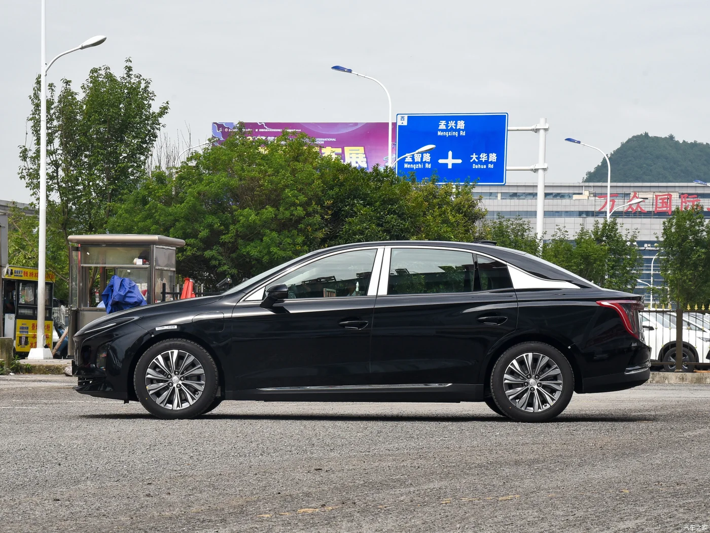 2024 Hongqi E-QM5 новые энергетические транспортные средства Китай роскошный электромобиль 431 605 км EQM5 EV автомобиль