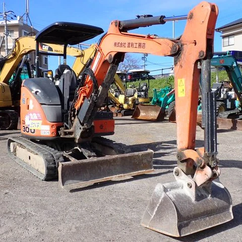 High quality 3 tons used excavator hitachi ZX30U-5A good condition hitachi excavator used at low price for sale