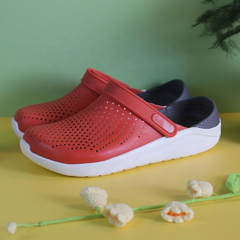 New arrival light weight colorful  Flat sandals men and women couples beach shoes hole clogs mules