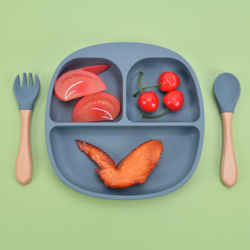 Top Selling Baby Soft Silicone Feeding Forks Nature Materials Infant Silicone Tips Baby Fork With Wooden Handle