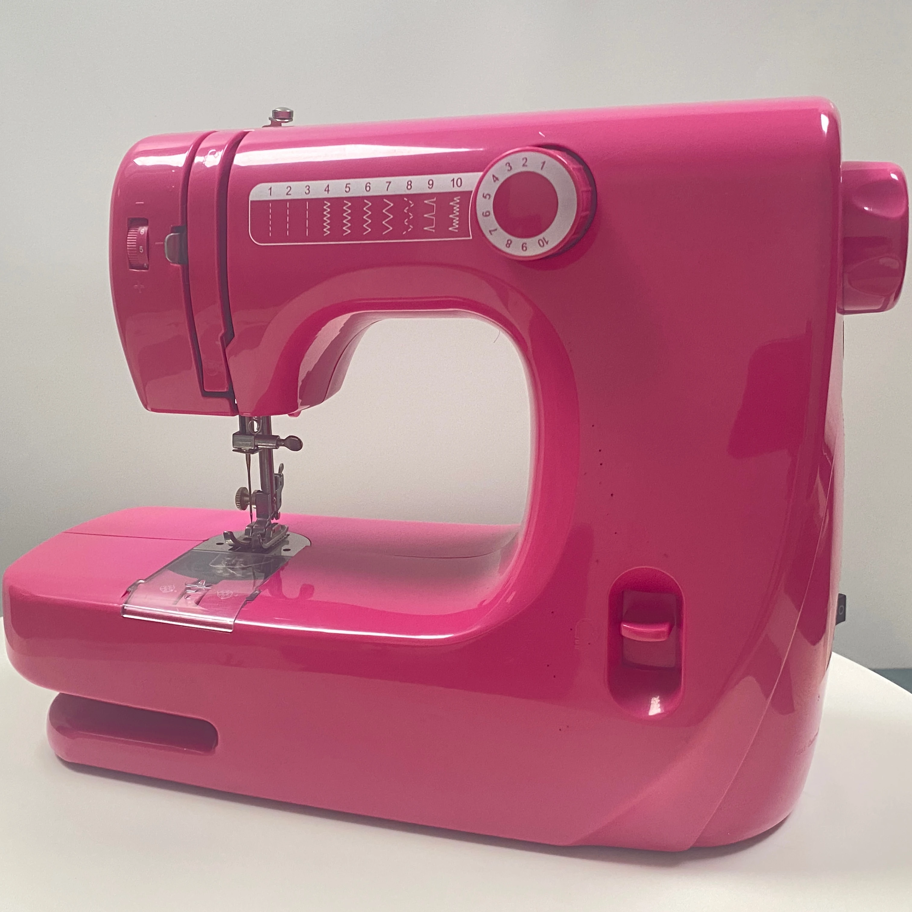 2024 бестселлер, многофункциональная мини-швейная машина с двойной иглой, швейная машина с прямой кривой