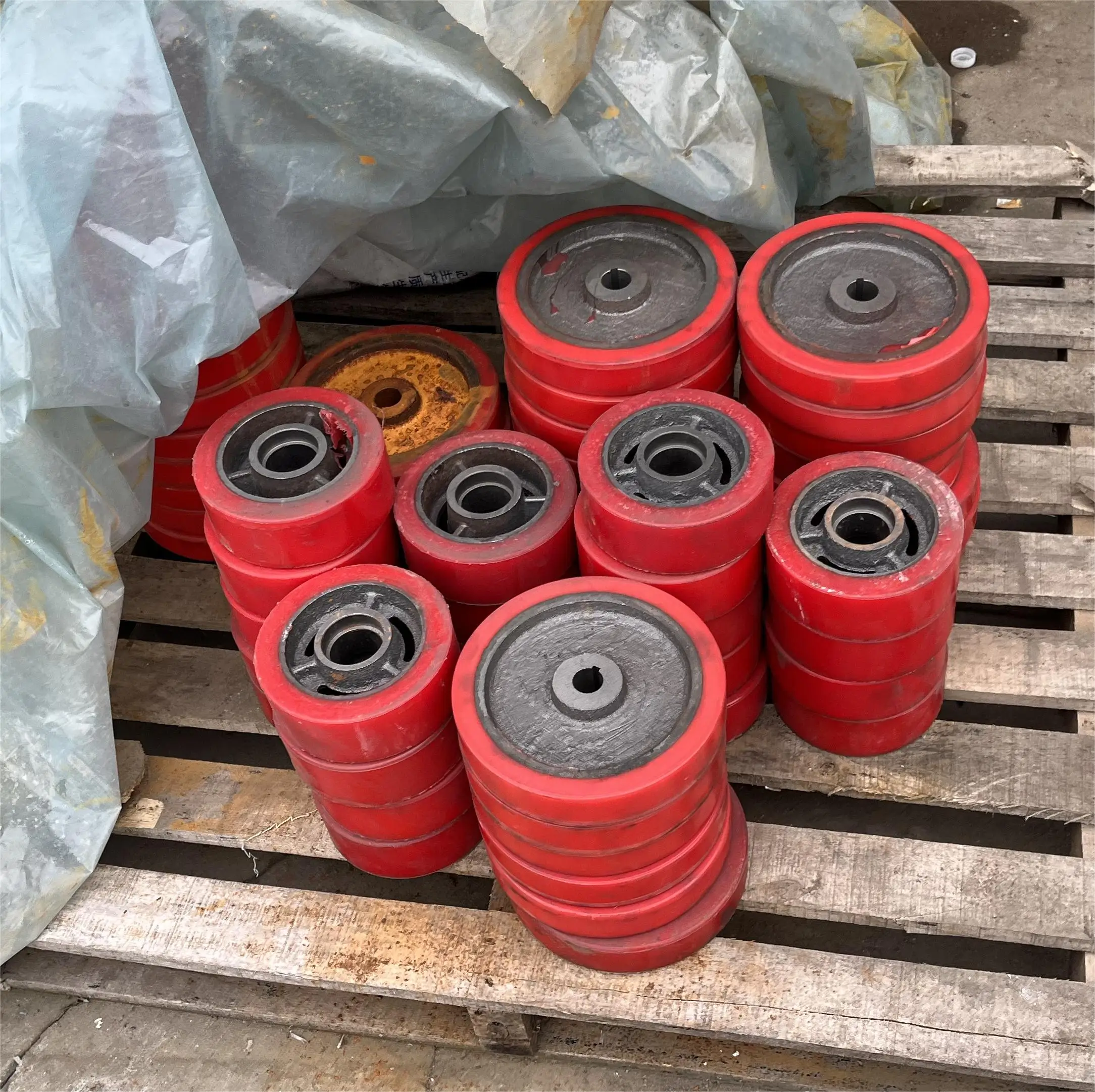 Factory directly sale model amusement park ride bumper cars  ride on car  los chocones spare parts electric motor wheels