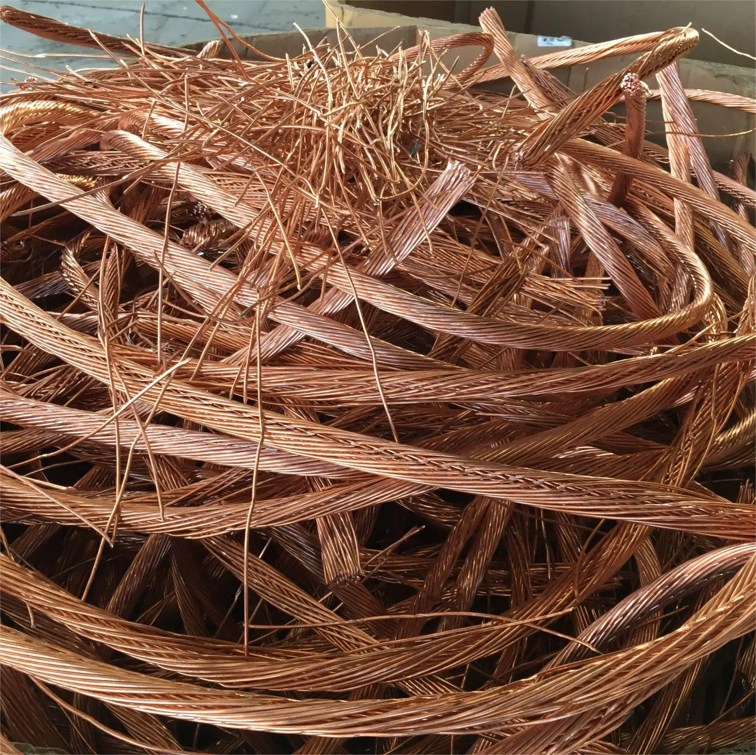 2022 Low  Price Wholesale Red Copper Wire Scrap Mill-berry 99.9% Copper Cable Scrap