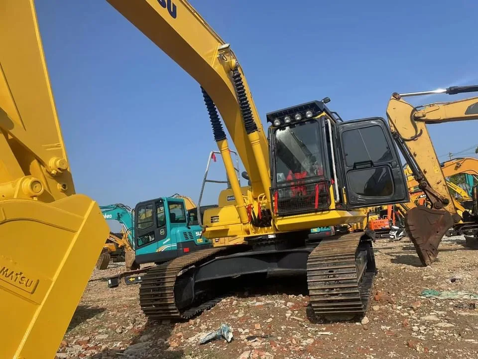 Japanese  Used Komatsu Pc240-8  Crawler Excavator Digger of Construction  Machinery