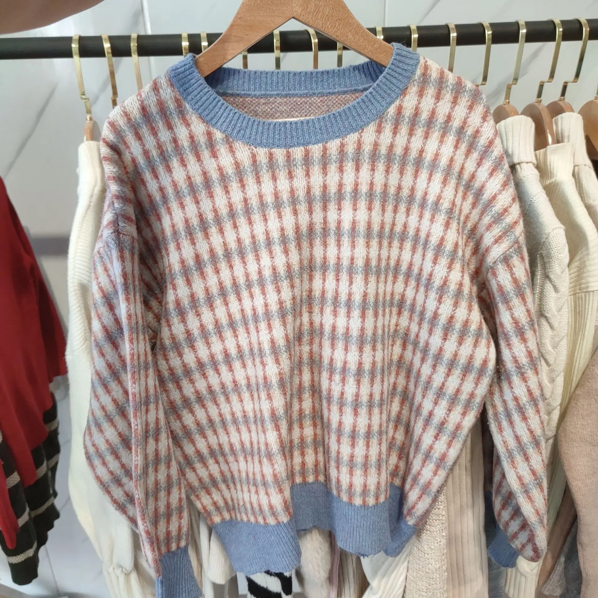 second hand clothes old clothes  sale boutique used clothes men women second hand sweaters