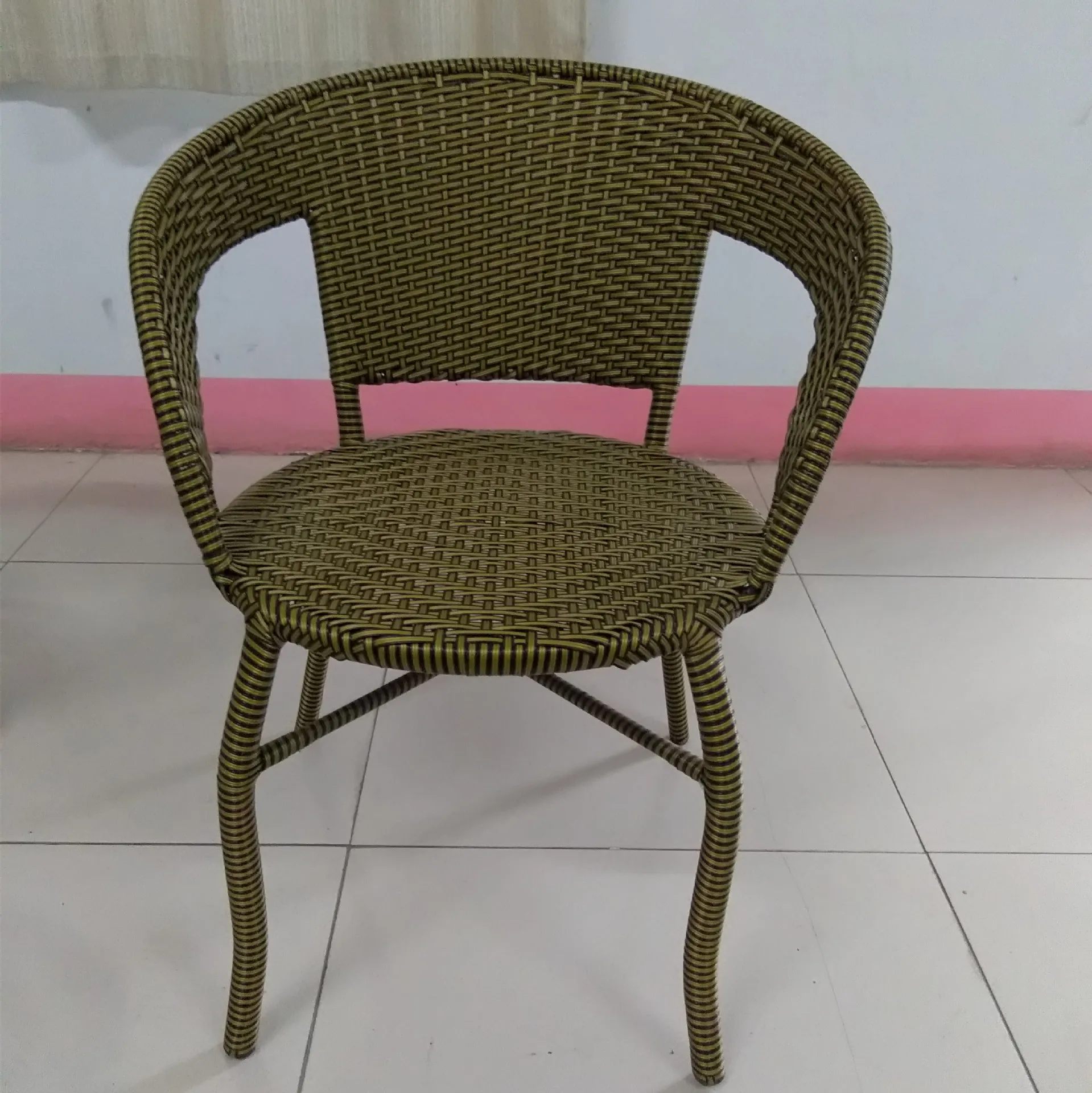 Простой ротанговый стул для гостиной, чайный столик, круглый стол для отдыха, уличный ротанговый стул, комплект из трех предметов