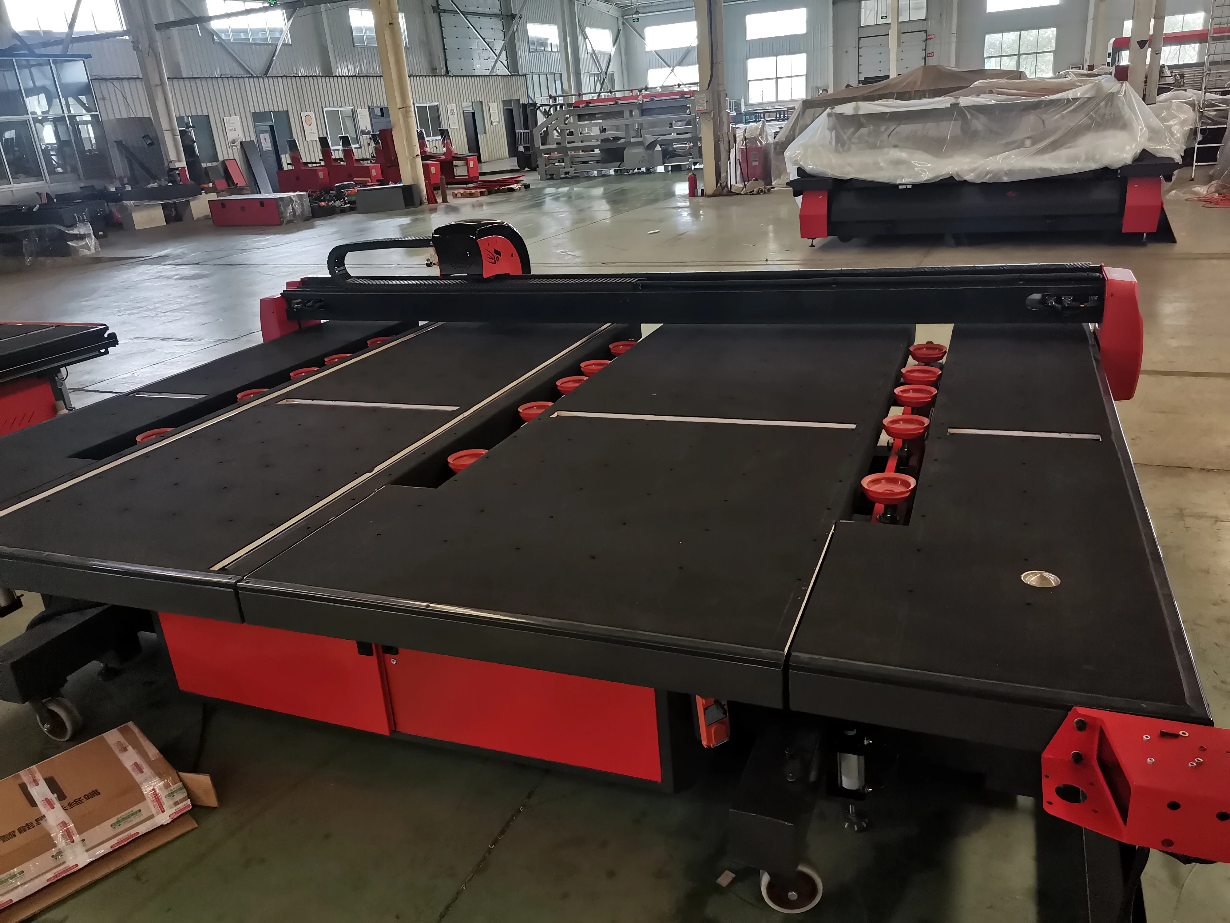 Safety High Efficiency Cnc Glass Cutting Table For Flat Glass Cutting Machine