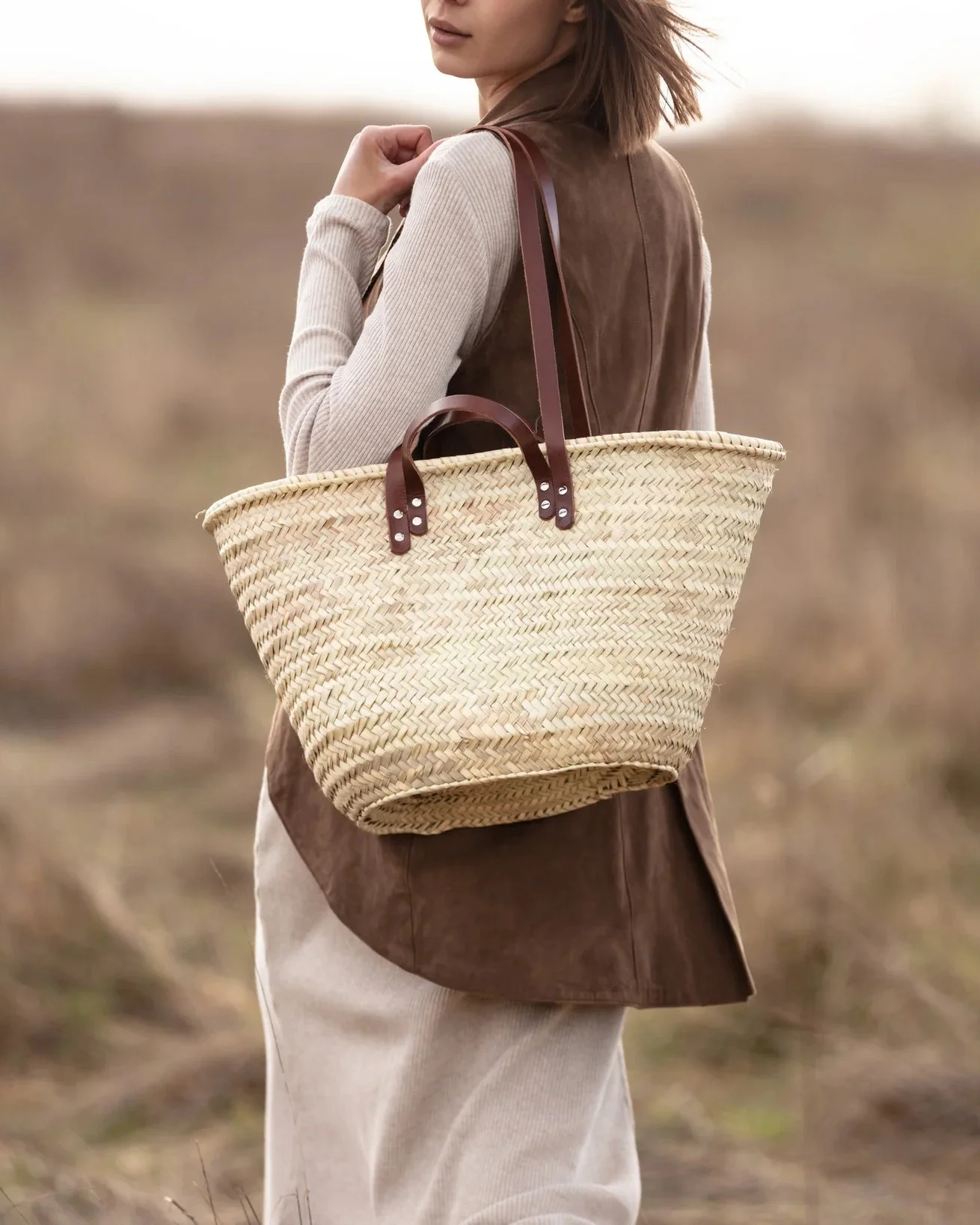 Handwoven Moroccan Basket Bag Beach Summer bag Straw Basket Bags Light Brown  Leather Handles