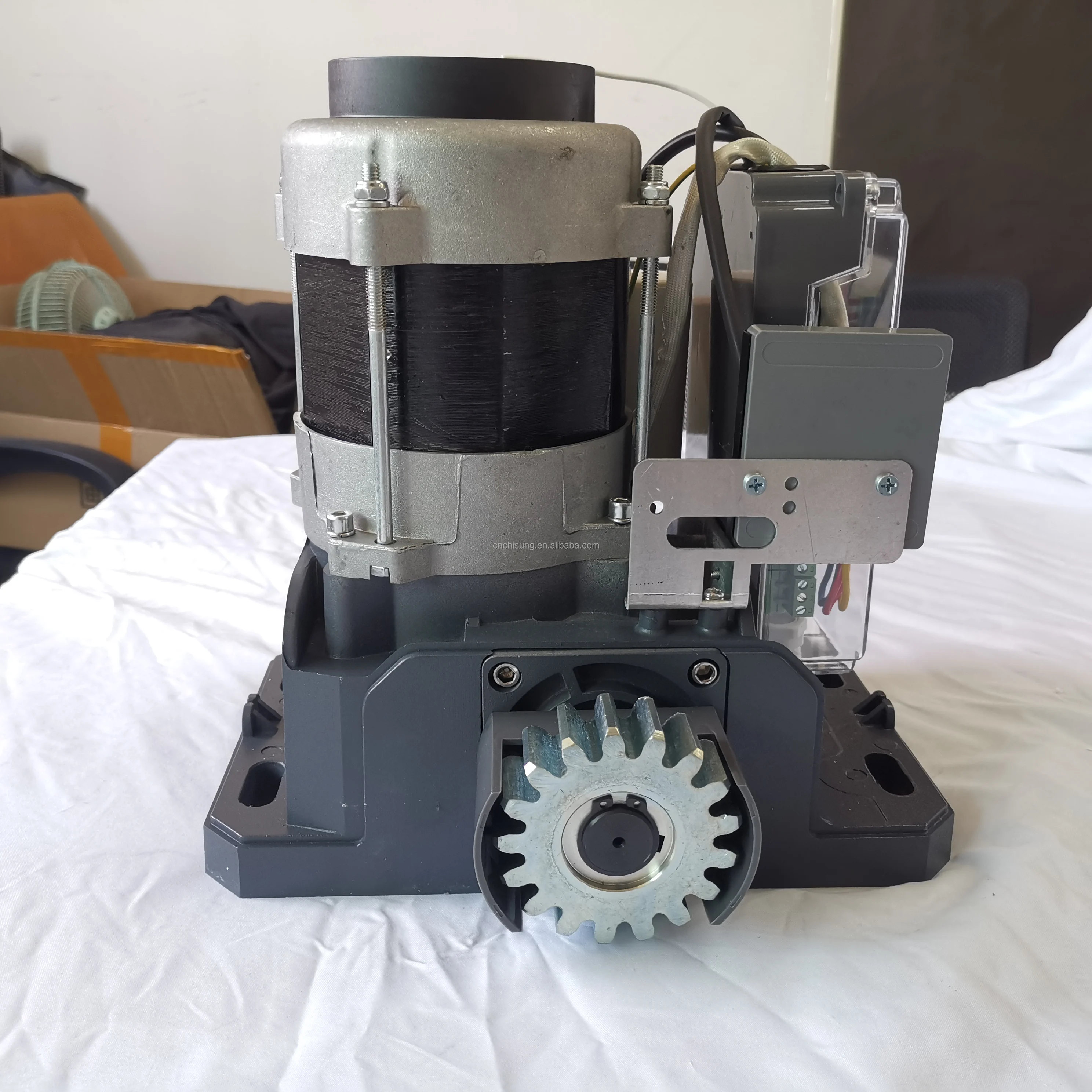 Remote 2000kgs Automatic Sliding Gate Operator Of AC Motor Gate Motor Engine Opener