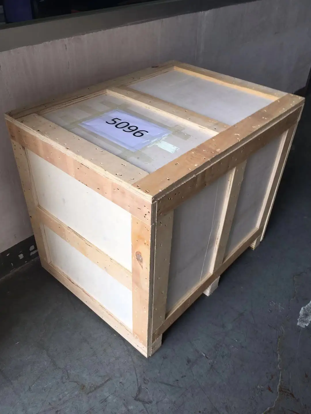 Buy makers mark wholesale  galvo scan perfume bottles uv laser engraving machine 3w 5w trauv03 trauv05