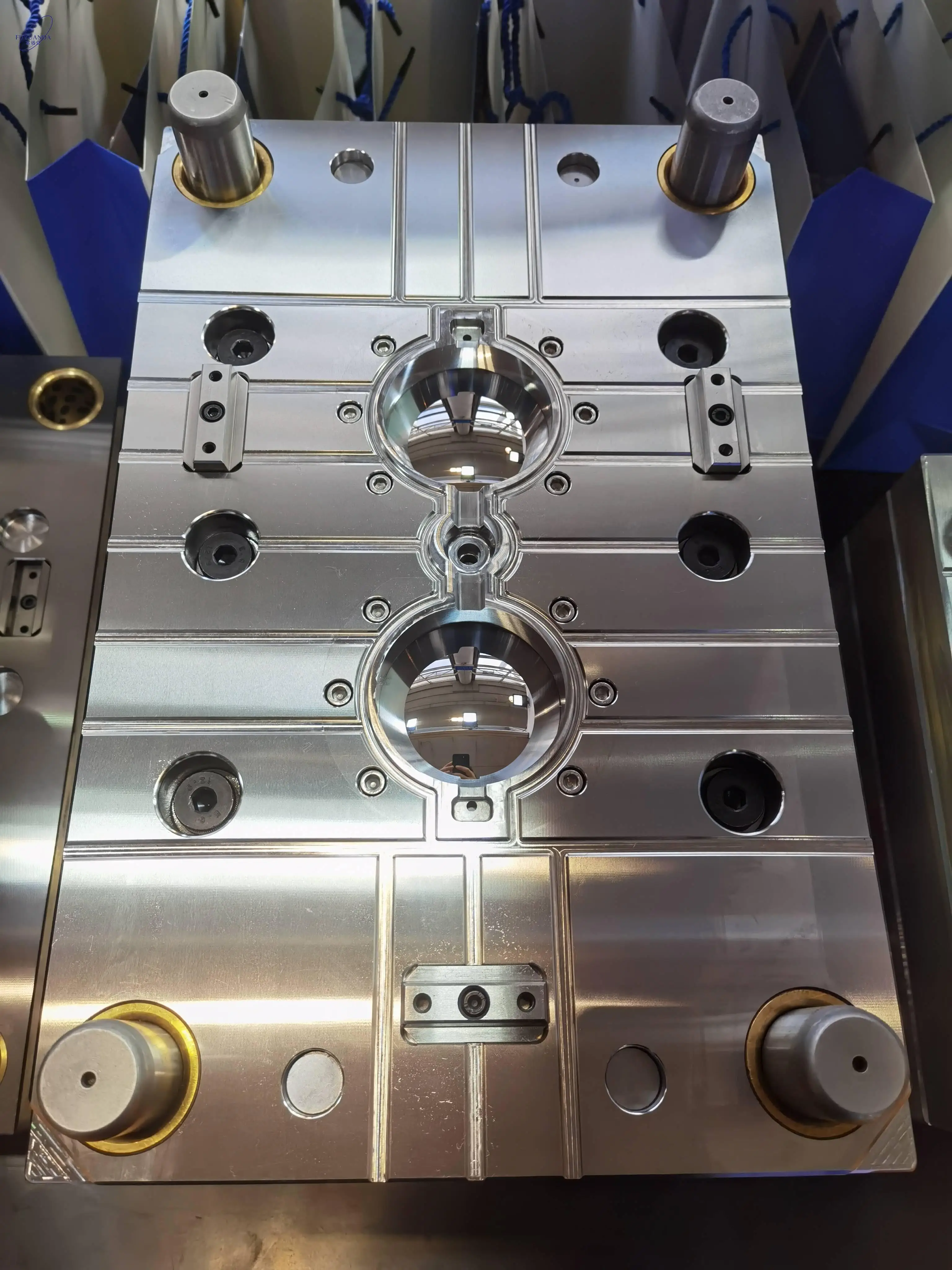 High Precision Injection Mold Customized High Precision Molding Factory