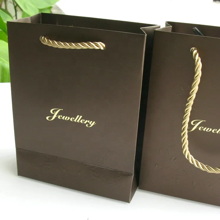 Custom Cardboard China Black Luxury Shopping Gift Paper Bag with Handle Carrier Bag