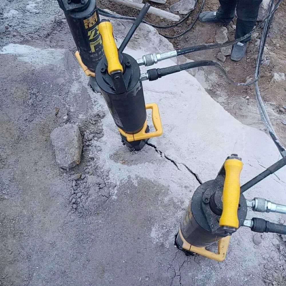 Dingli Machinery Handheld Rock Splitter An Effective Tool to Solve the Rock Problem in Narrow Space