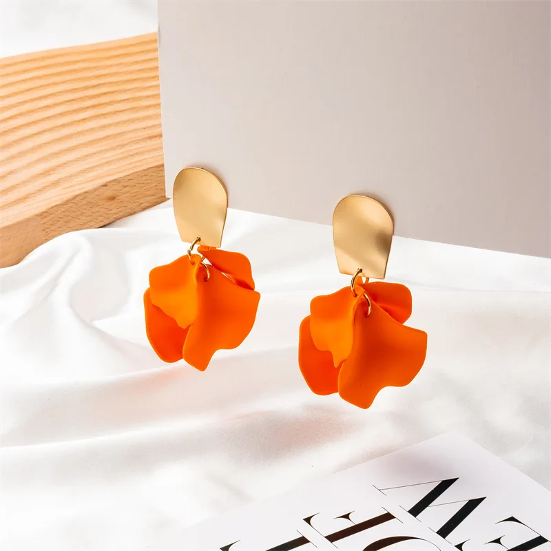 Manufacturers Wholesale luxury high-end earrings irregular petal tassel earrings exaggerated personalized earrings