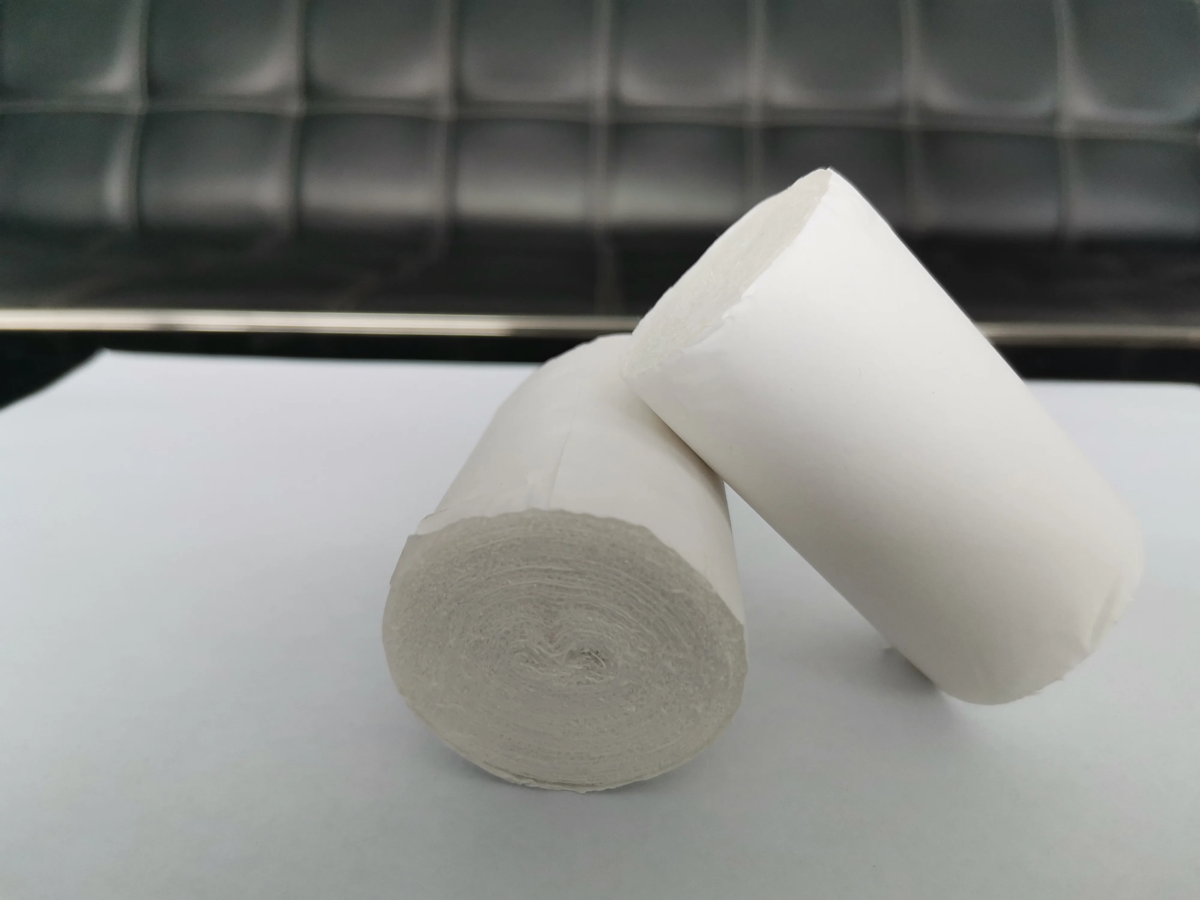 Acceptable Price Conform Medical Absorbent Surgical Cotton Gauze Bandage Roll