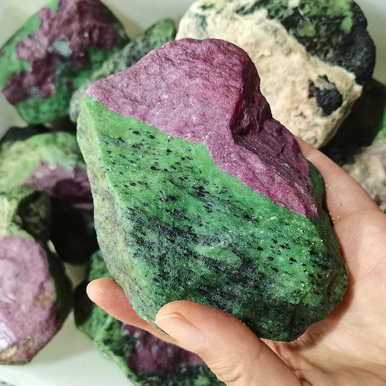 Treasure 100% High Quality Healing Stones Rough Red and Emerald Quartz Stone for Decoration Wholesale Natural Raw Red Green Love