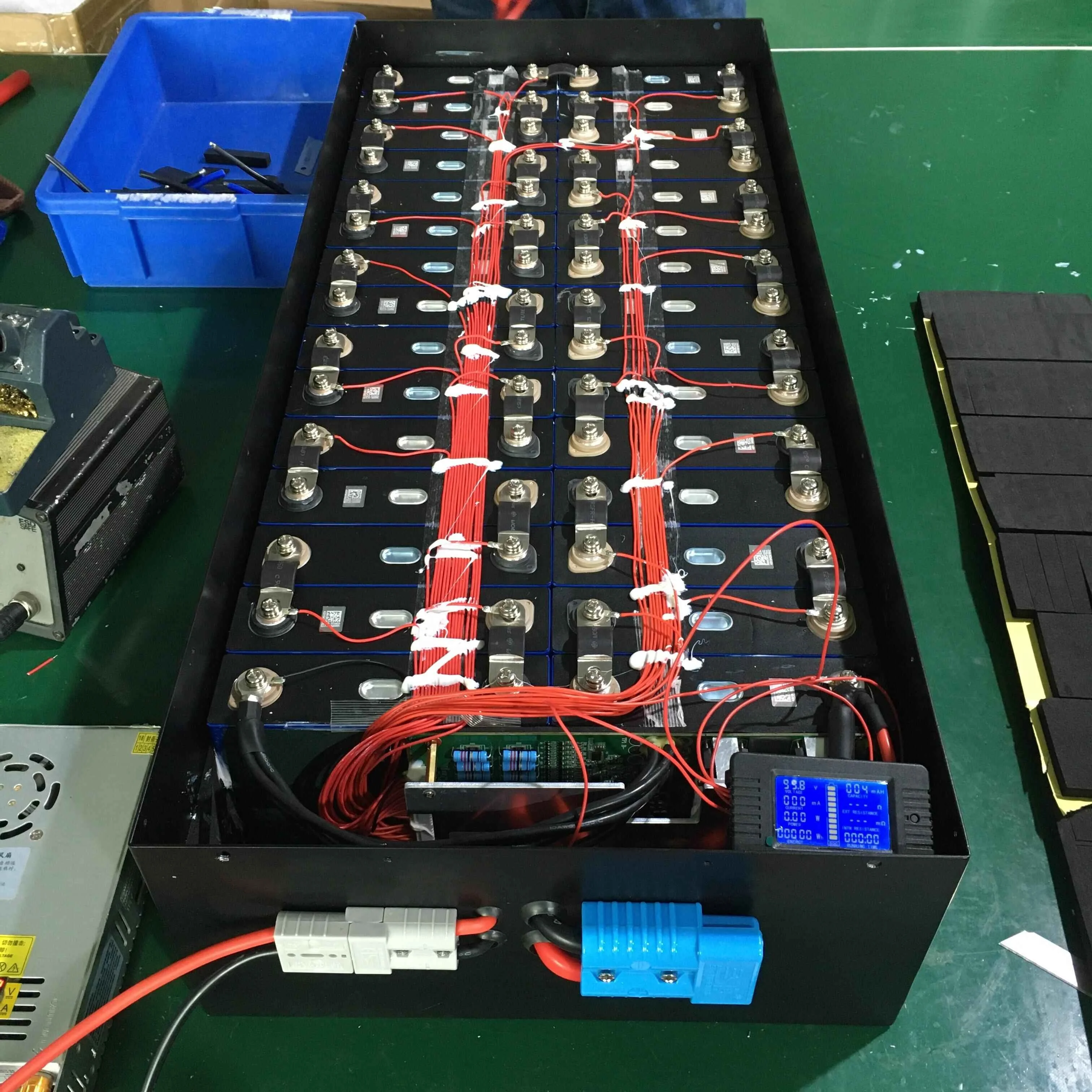 10kwh E-boat marine motor solar storage power battery lifepo4 12v 800Ah battery pack metal case waterproof