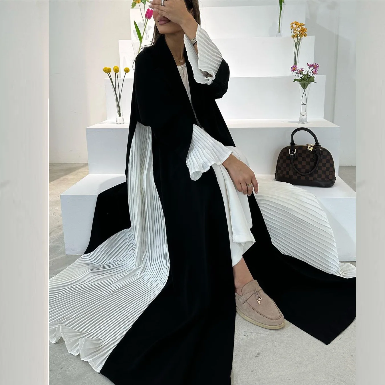 Turkey Muslim Clothing Dress Long Sleeve Maxi Robes Ladies Black And White Crinkle Pleated Abaya Gown Front Open Cardigan Kaftan