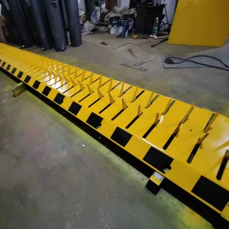 3 Meter Traffic full-automatic Hydraulic electronic Spikes Retractable Spikes Road Blockers