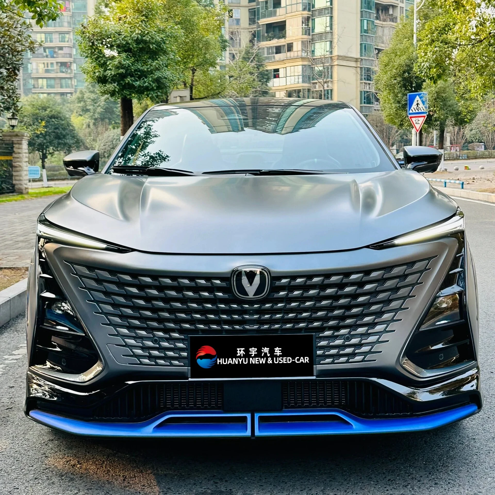 Uni-t 1 5 T Changan спортивный роскошный флагманский бензин мест внедорожник Uni Новый б/у в наличии