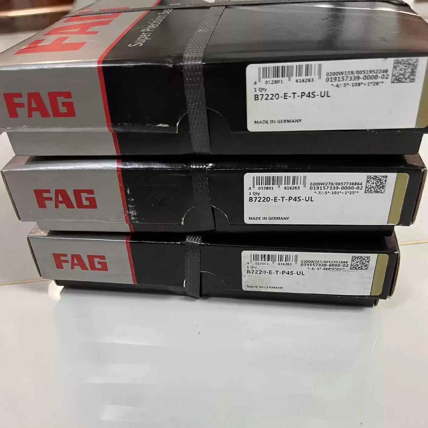 Super Precision Spindle Bearing B7220-E-T-P4S-UL