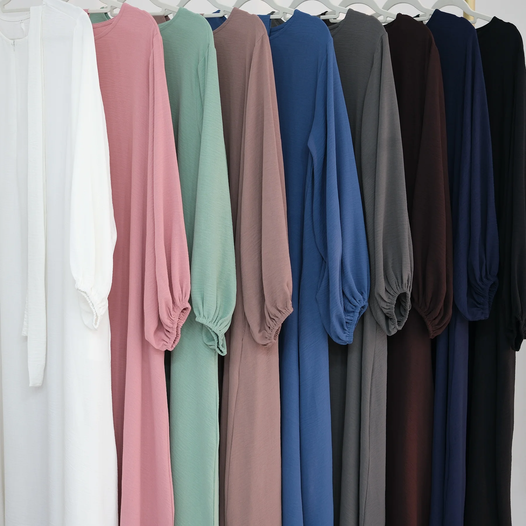 Loriya Modest Dresses Crepe Fabric Solid Color Long Sleeves Dubai Abaya Women Muslim Dress with Front Zipper islamic Clothing