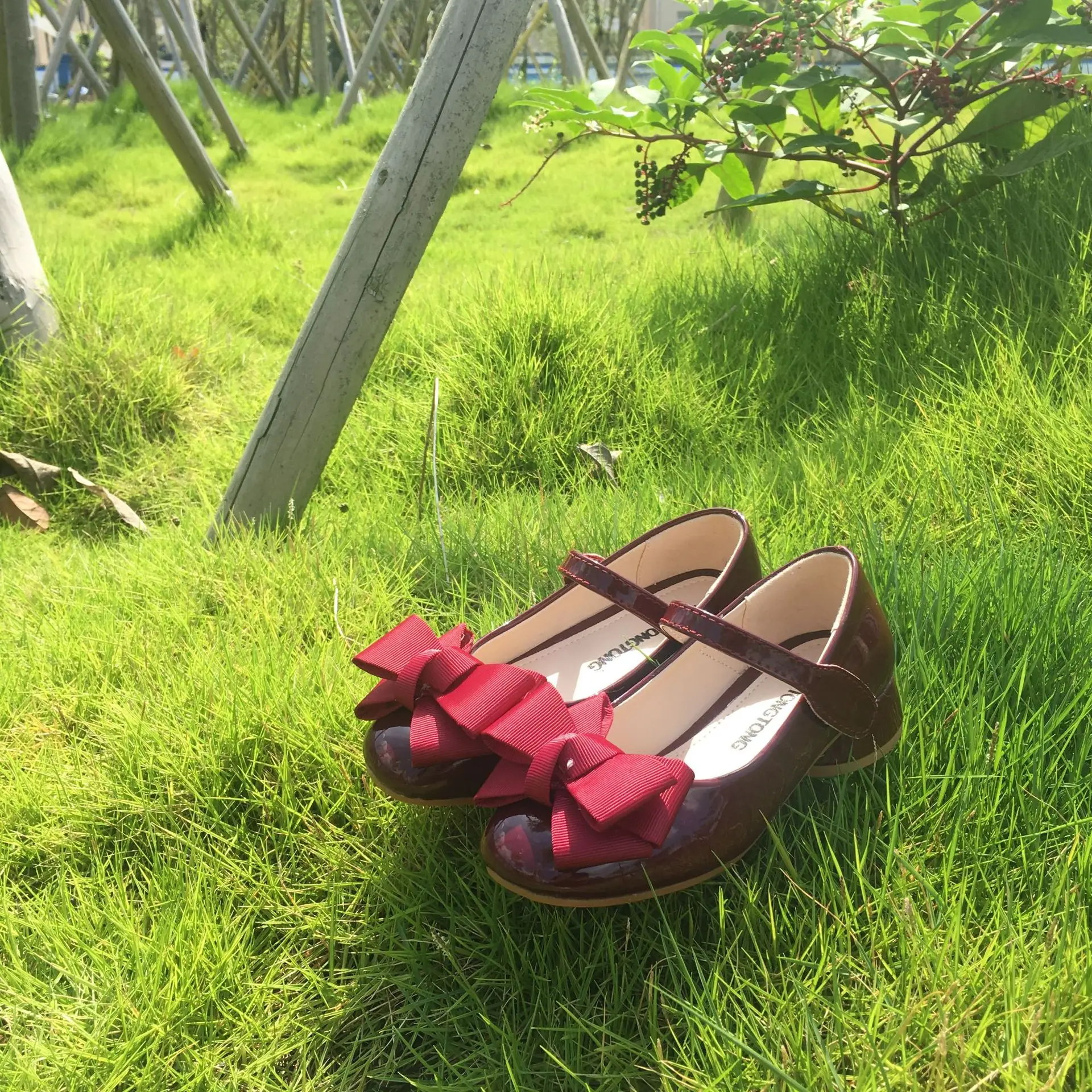 Wholesale Fashion Casual Leather Kids Girls Children Dress Shoes