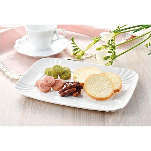 Japanese crunchy and the sweetness confectionery cake rusk food