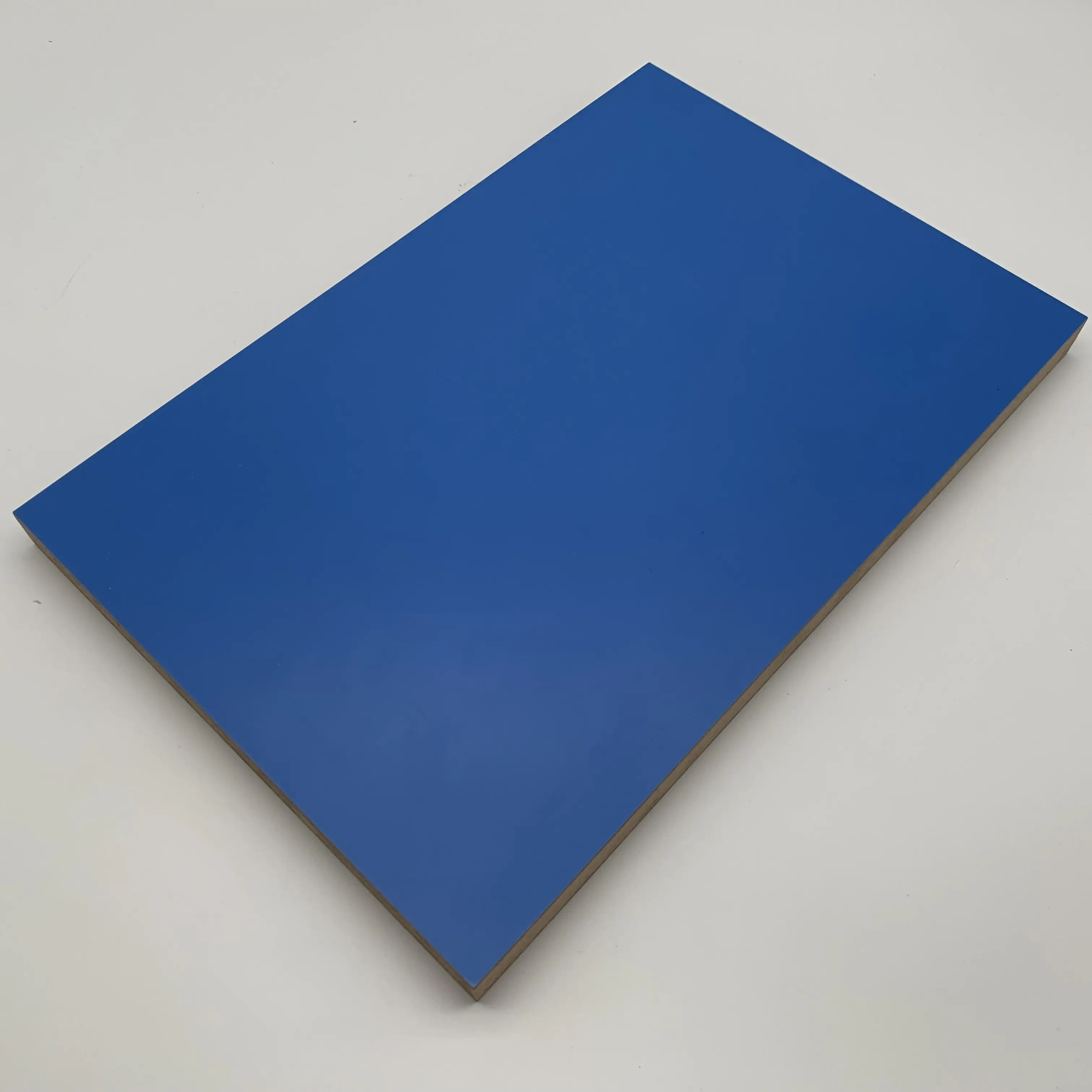 Новейший цвет WQ UV MDF 18 мм