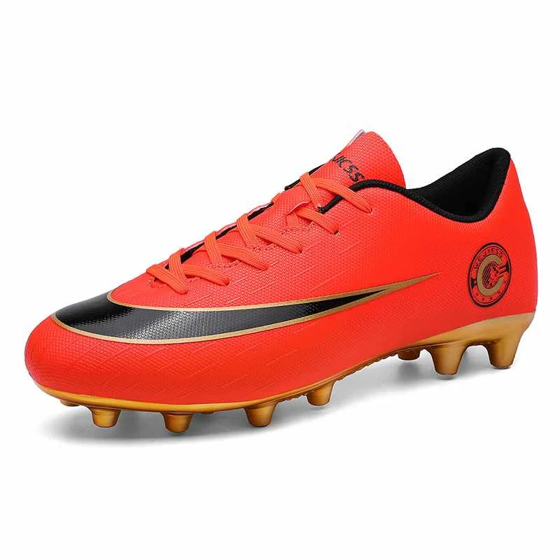 2020 China New Design Custom Logo Quality Assurance Spiked Football Boots Outdoor Soccer Shoes Men