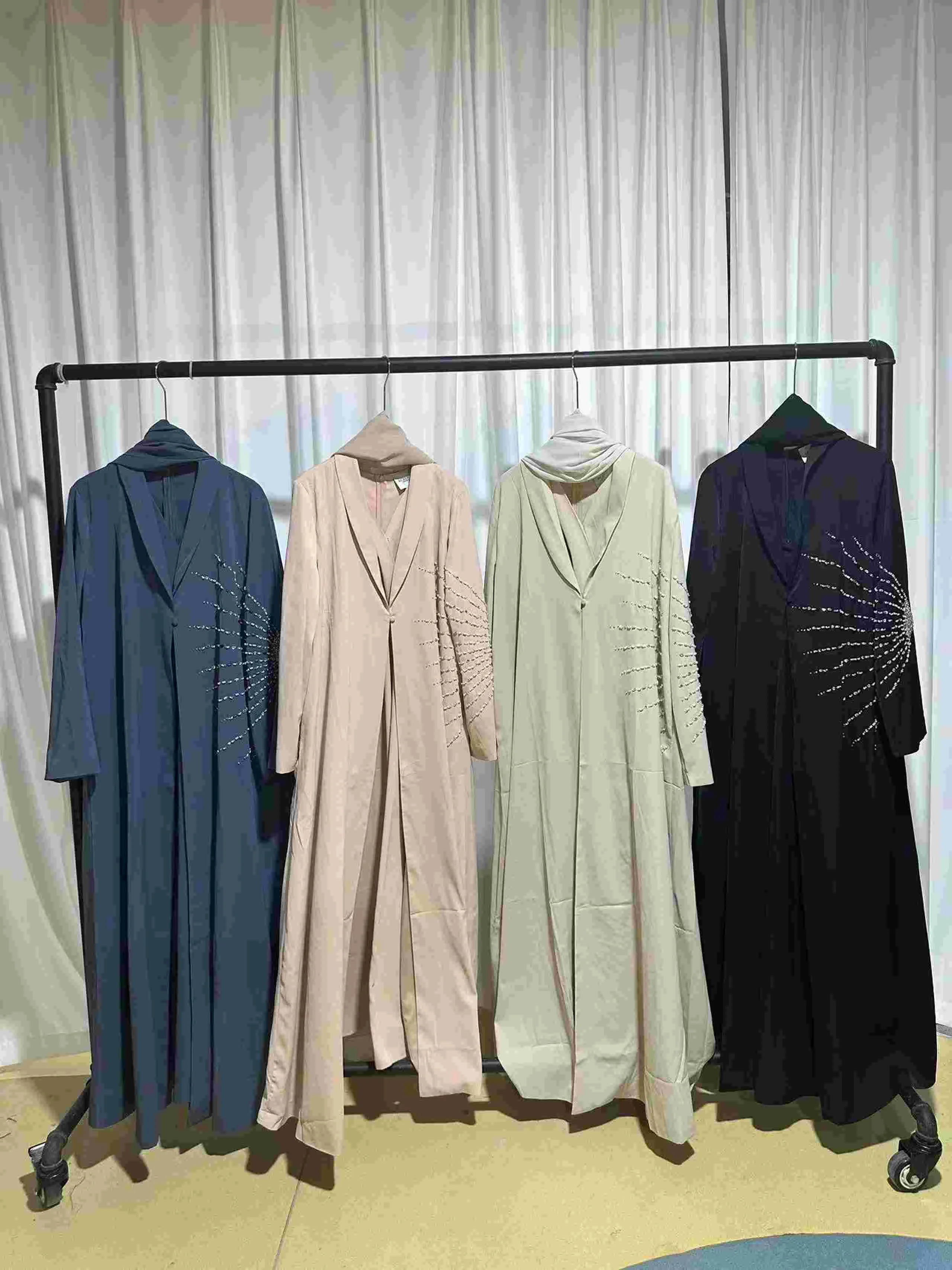 2024 U.Chic New Arrival Middle East Hand-Stitched Women Abaya Dubai Abaya Women Muslim Dress Islamic Clothing UC-044V2 jalabiya dress