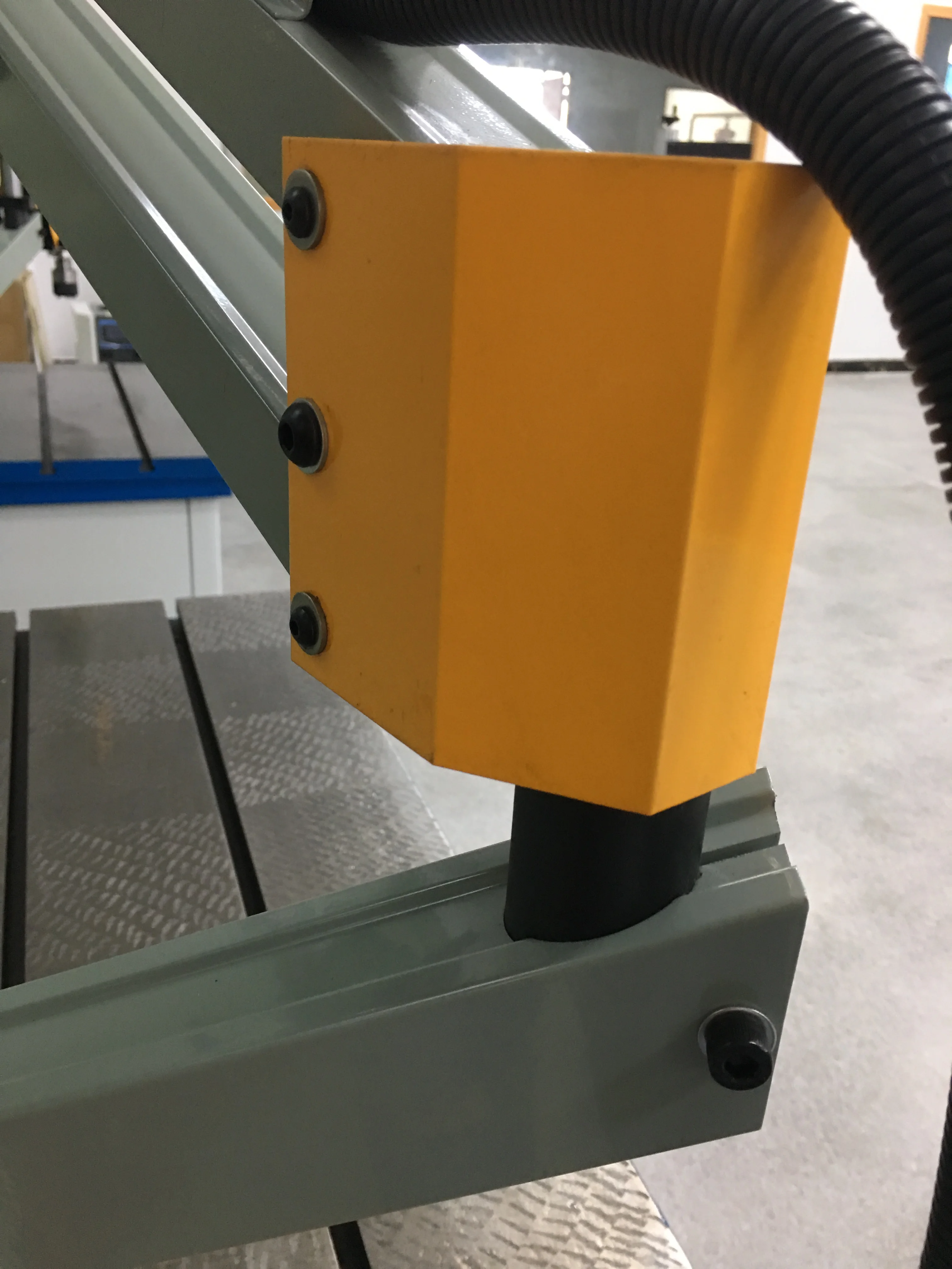 M20 Electric tapping machine