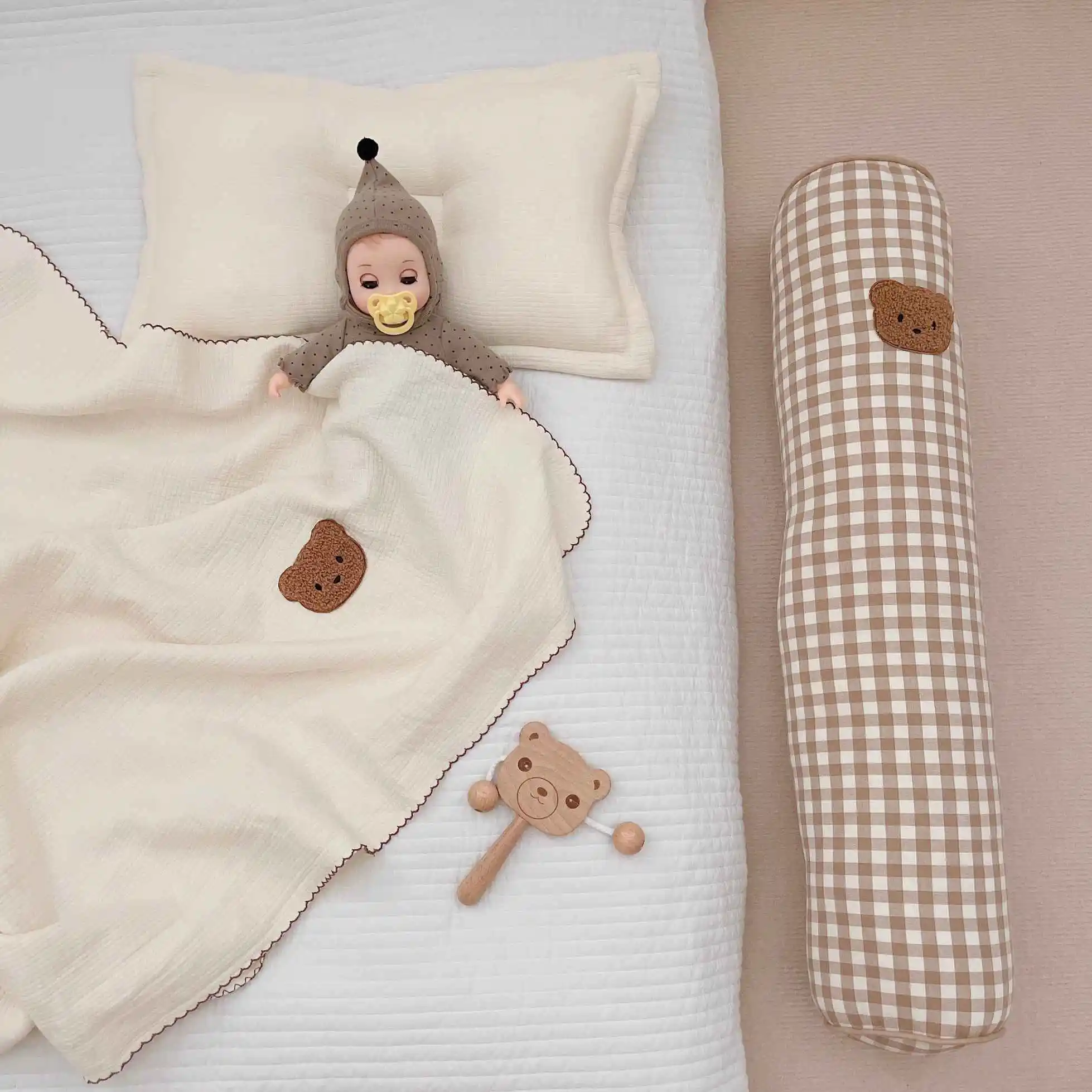 Comfort Cotton Embroidered Bear Newborn Bed Bumper Baby Cylindrical Long Sleeping Support Pillow Neck Bed Pillows Throw Cushion