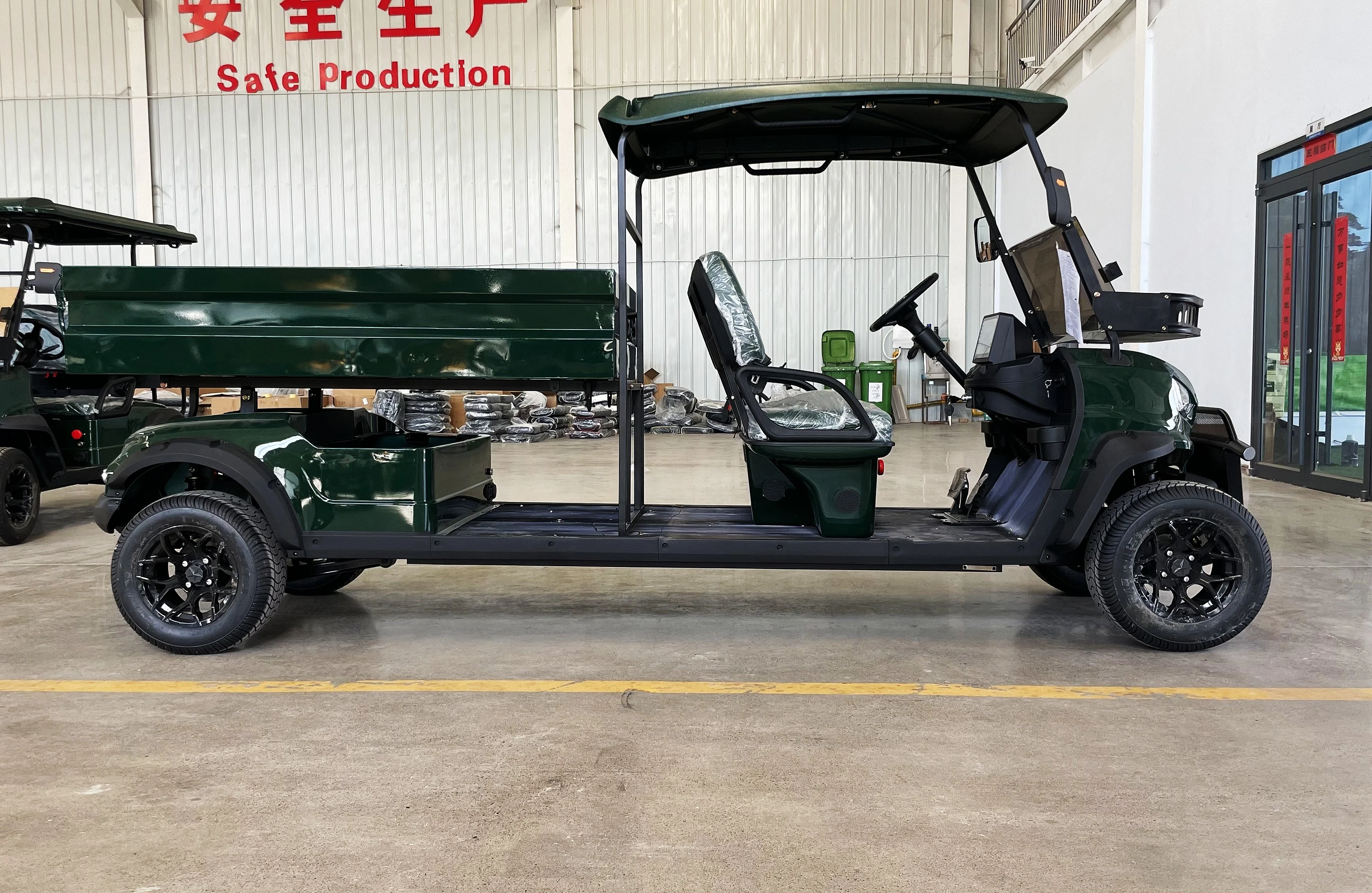 Electric Sightseeing Bus CE Approved 2-4 Seaters Electric Golf Cart with Lithium Battery