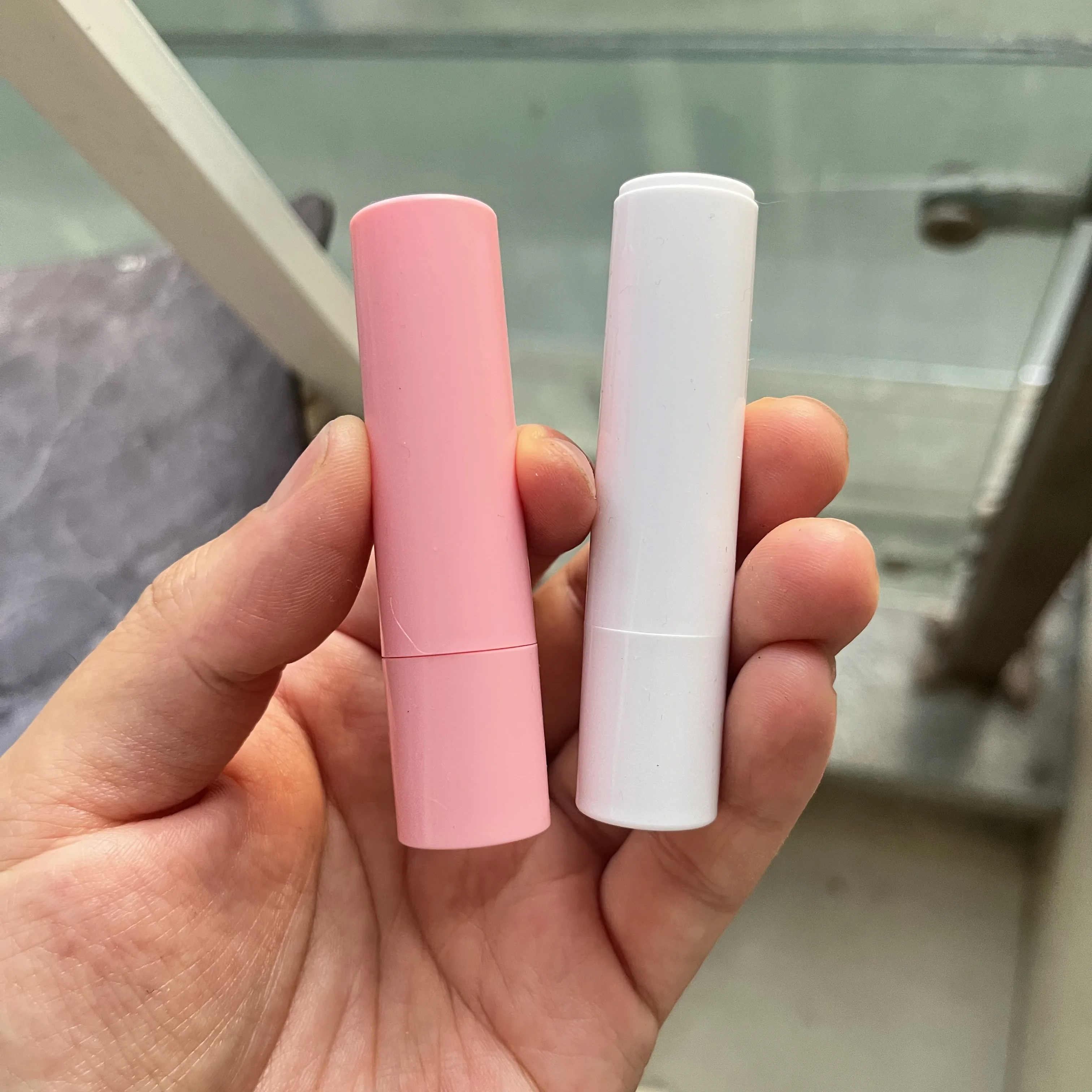 Custom lip balm container natural honey aloe SPF lip balm private label